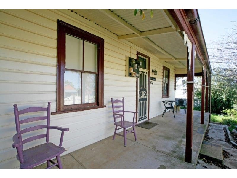 17 Thomas St, Junee NSW 2663
