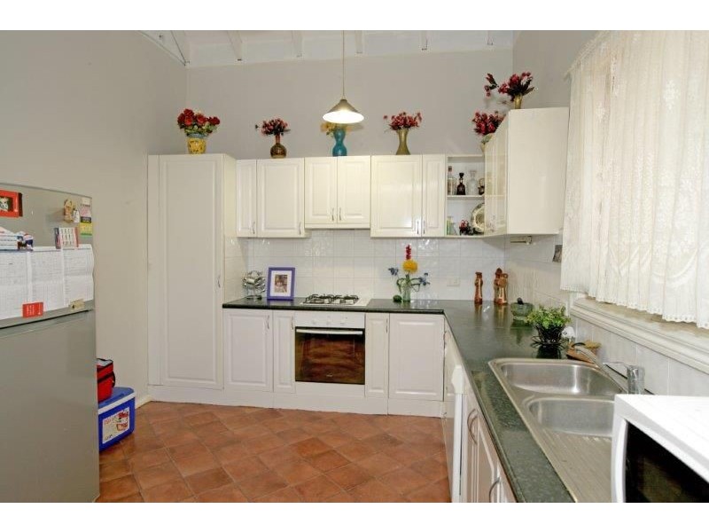 1 Edgar St, Junee NSW 2663
