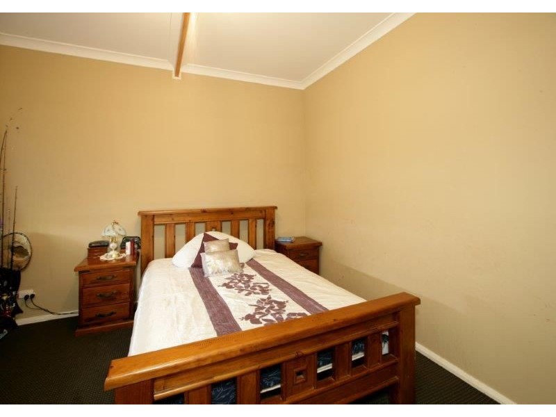 32 Crown St, Junee NSW 2663