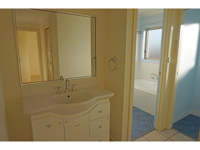 21 Hart St, Junee NSW 2663
