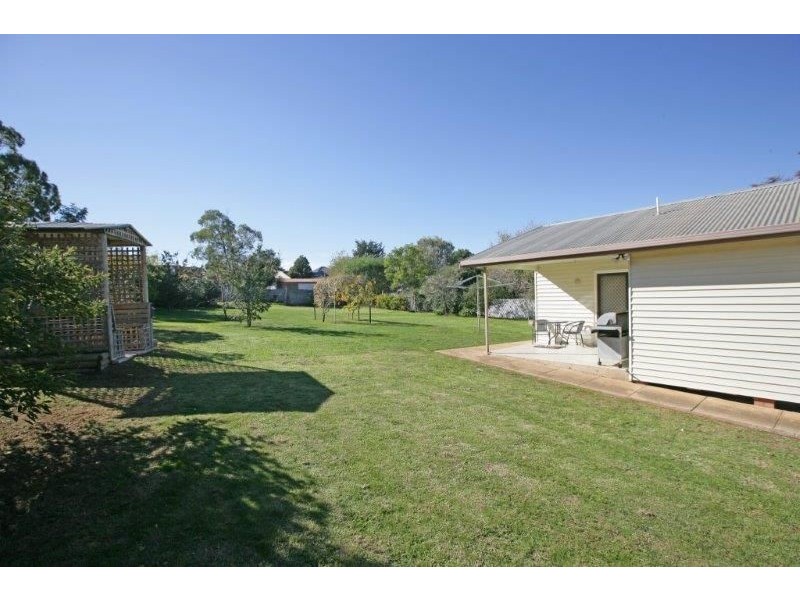 29 Hammond Street, Junee NSW 2663