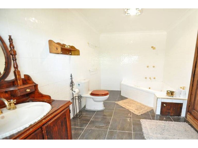 78 Hanks Lane, Junee NSW 2663