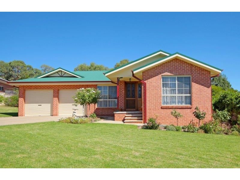 5 Pike Place, Junee NSW 2663