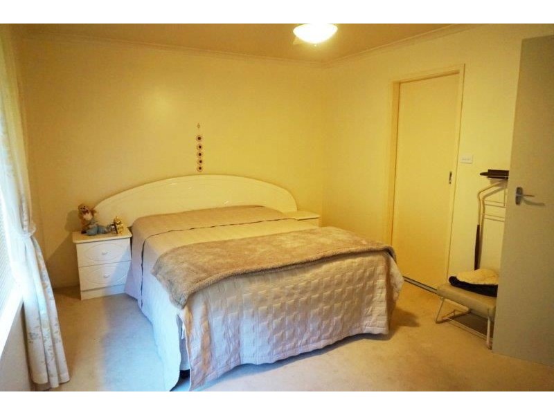 7 Arnold St, Junee NSW 2663