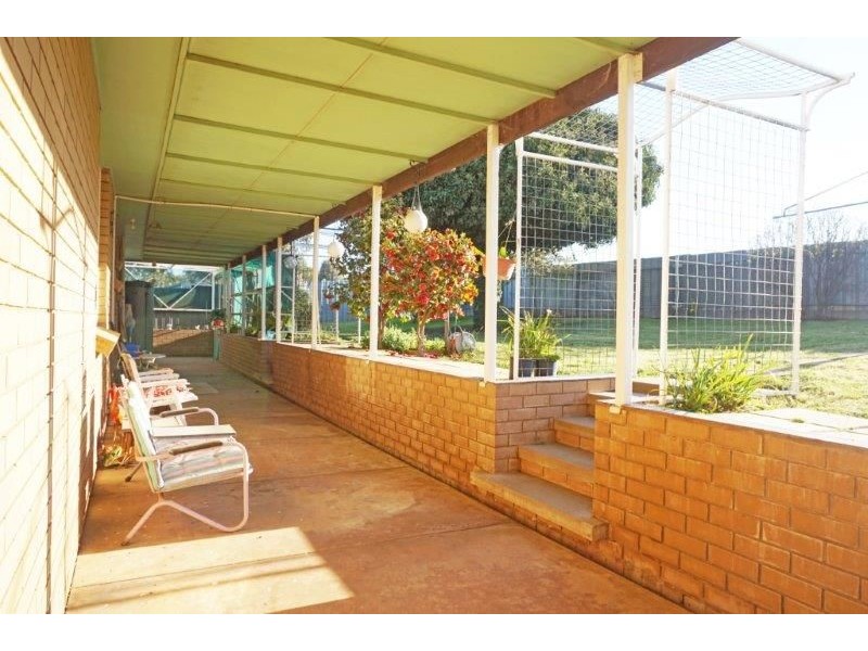 7 Arnold St, Junee NSW 2663