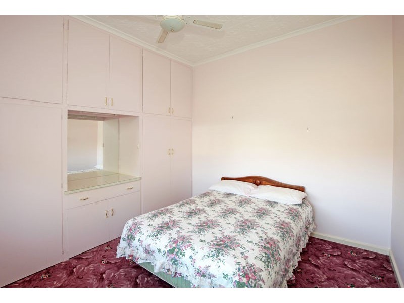 14 Cross St, Junee NSW 2663