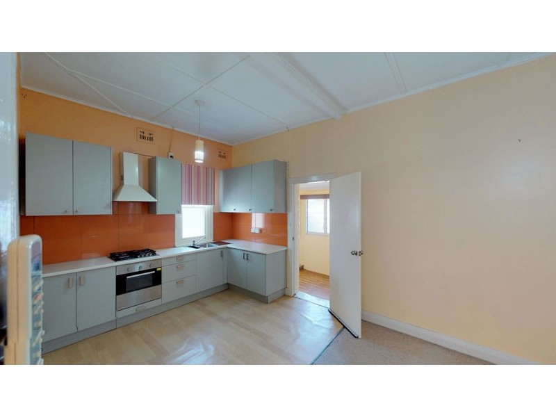 33 Hill Street, Junee NSW 2663