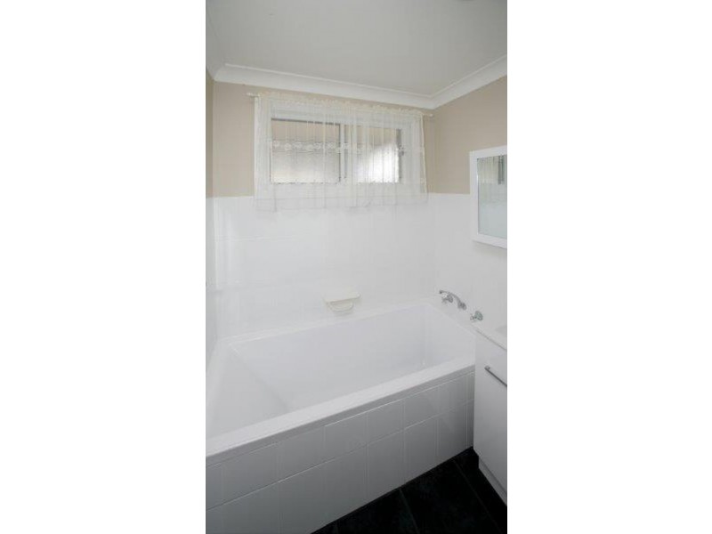 45 Pitt St, Junee NSW 2663