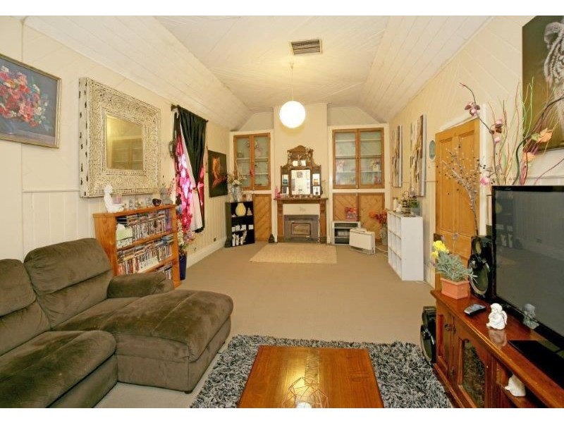 38 William Street, Junee NSW 2663
