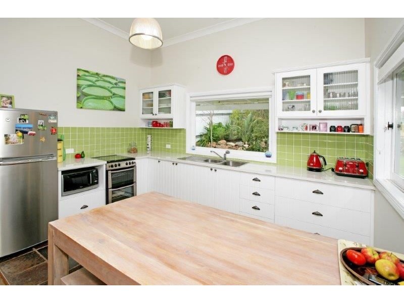 54 Commins Street, Junee NSW 2663