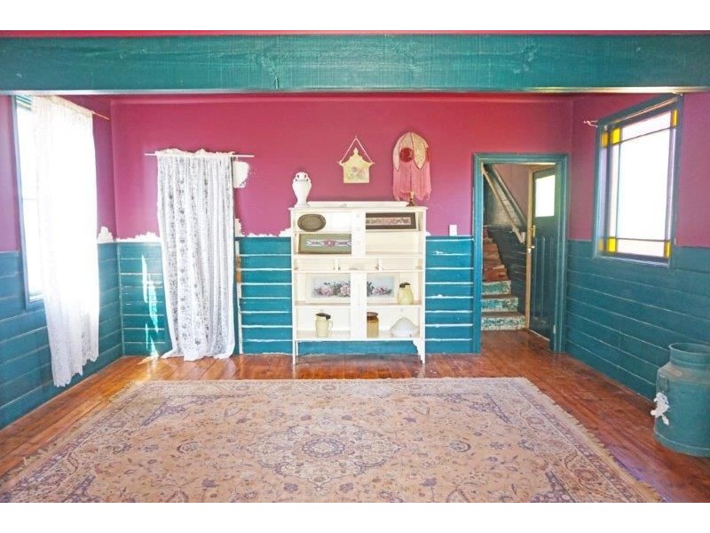 33 Commins St, Junee NSW 2663