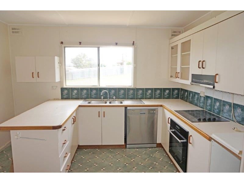52 George Street, Junee NSW 2663