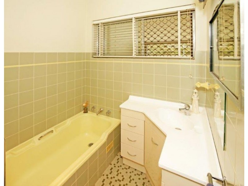 9 Kitchener Street, Junee NSW 2663