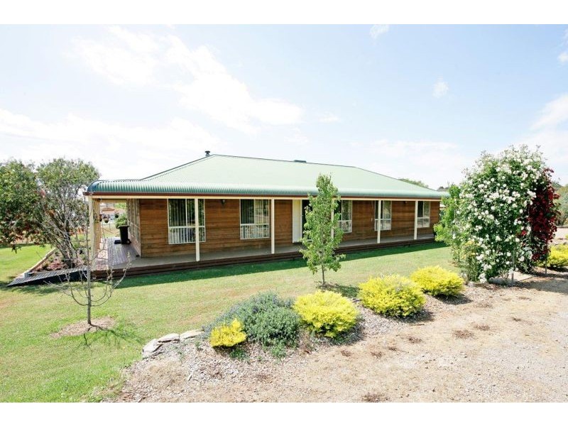 21 De Salis Drive, Junee NSW 2663