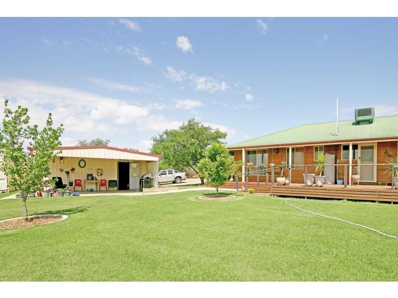 21 De Salis Drive, Junee NSW 2663