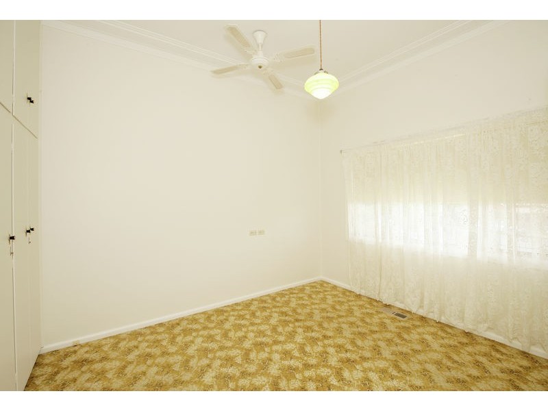 25 Dalley Street, Junee NSW 2663