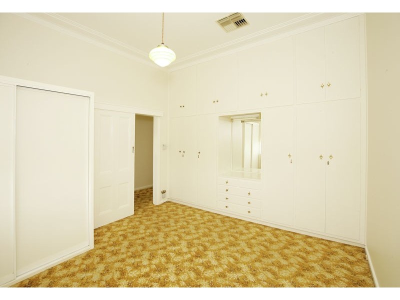 25 Dalley Street, Junee NSW 2663