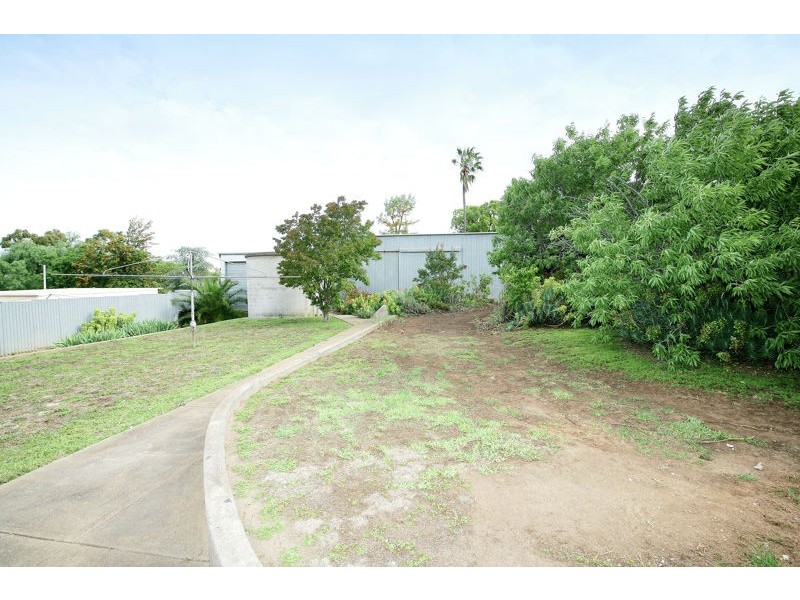 25 Dalley Street, Junee NSW 2663