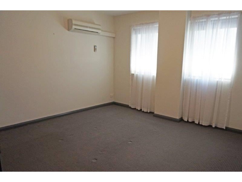 1/65 Commins Street, Junee NSW 2663