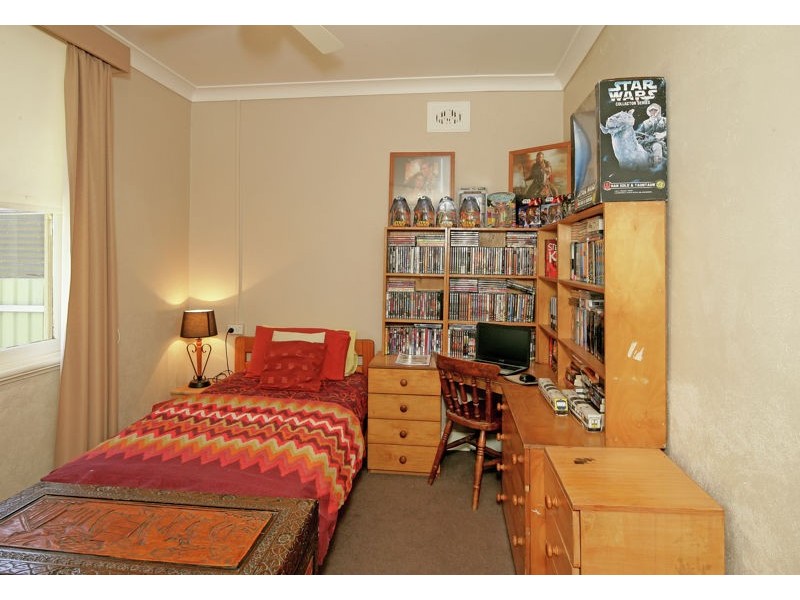 60 Regent Street, Junee NSW 2663