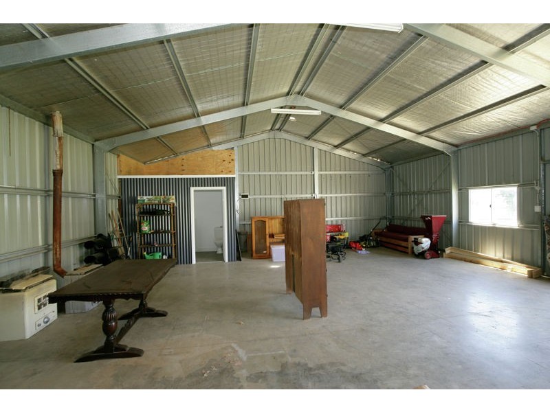 60 Regent Street, Junee NSW 2663