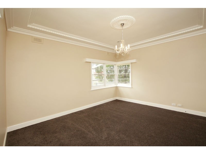 23 Regent Street, Junee NSW 2663