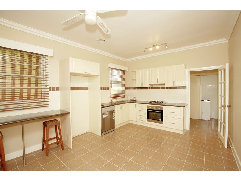 23 Regent Street, Junee NSW 2663