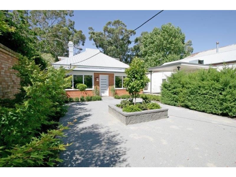 76 Broadway, Junee NSW 2663