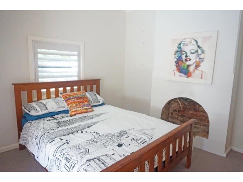 76 Broadway, Junee NSW 2663