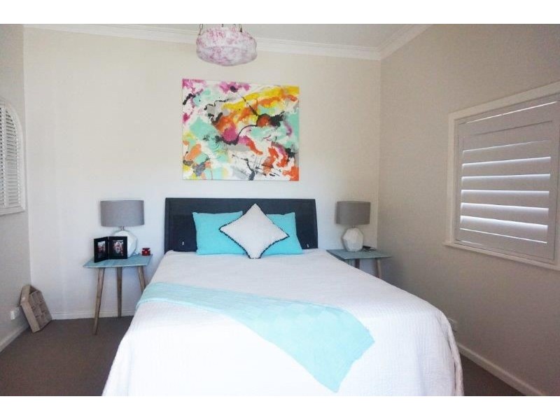 76 Broadway, Junee NSW 2663