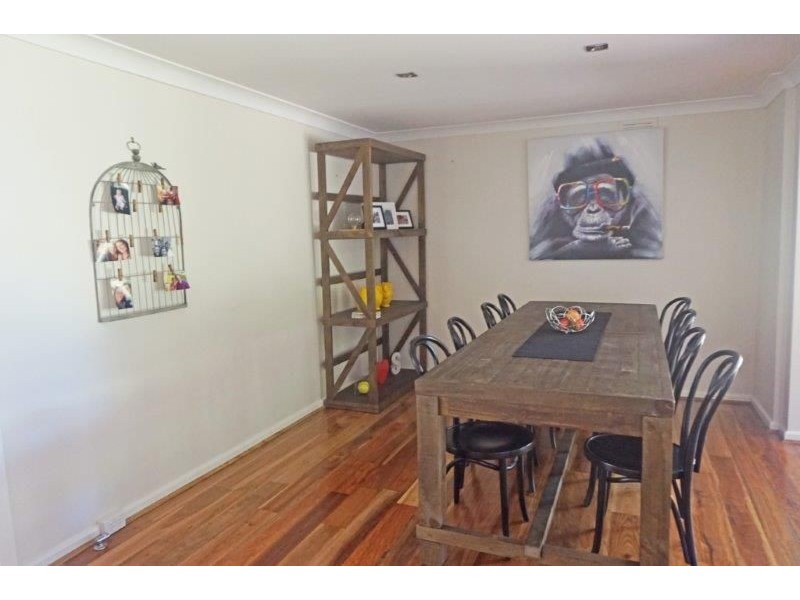 76 Broadway, Junee NSW 2663