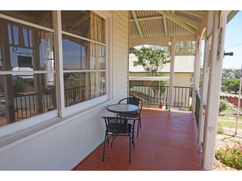 53 Hill St, Junee NSW 2663