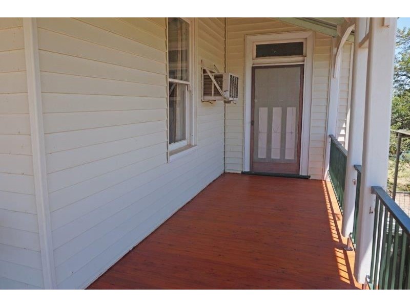 53 Hill St, Junee NSW 2663