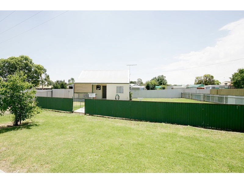 12 Lord Street, Junee NSW 2663