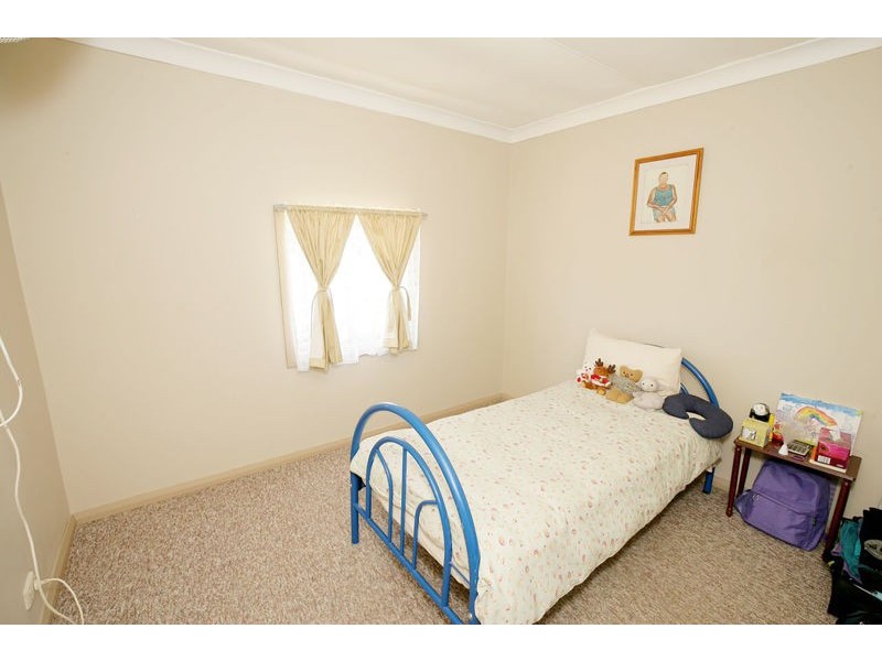 12 Lord Street, Junee NSW 2663