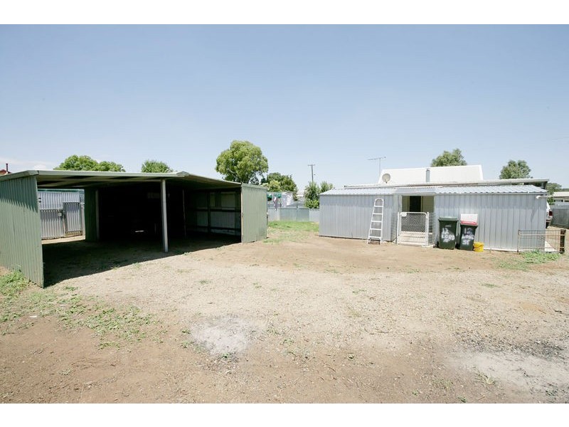 12 Lord Street, Junee NSW 2663