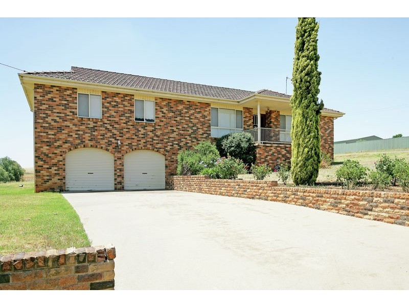 63 Prince Street, Junee NSW 2663