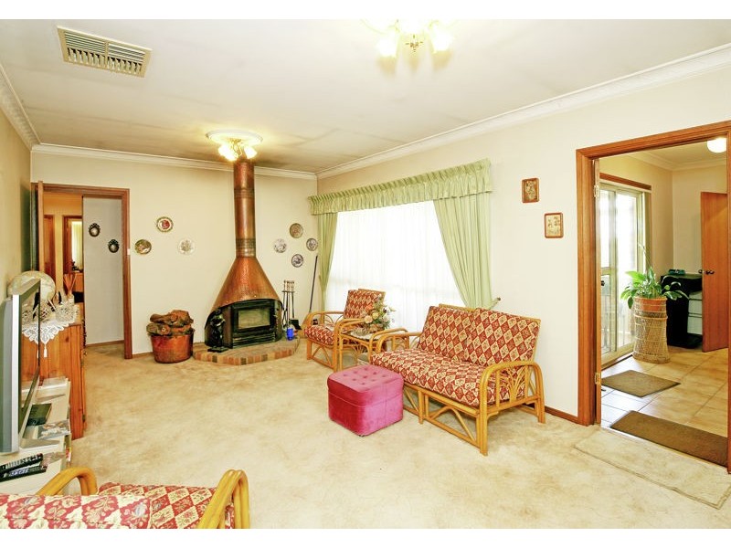 63 Prince Street, Junee NSW 2663