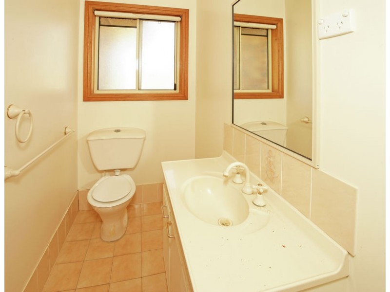 63 Prince Street, Junee NSW 2663