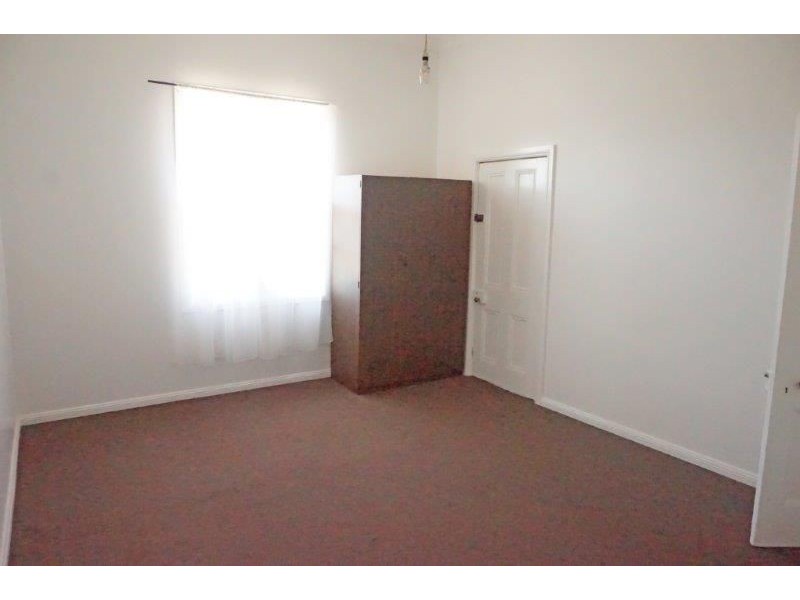 87 George St, Junee NSW 2663