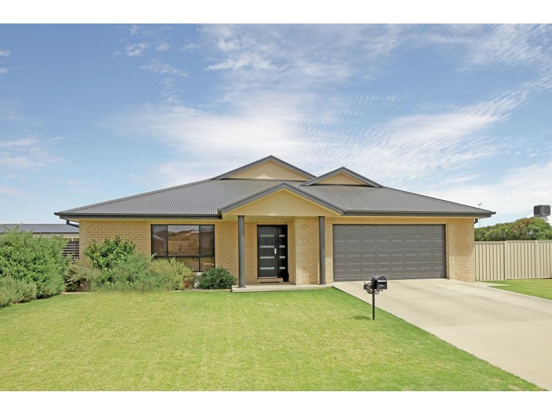 40 Loughan Road, Junee NSW 2663