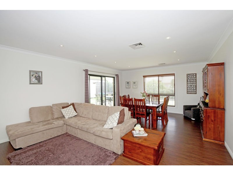 40 Loughan Road, Junee NSW 2663
