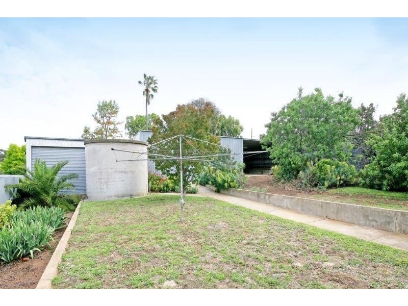 25 Dalley Street, Junee NSW 2663