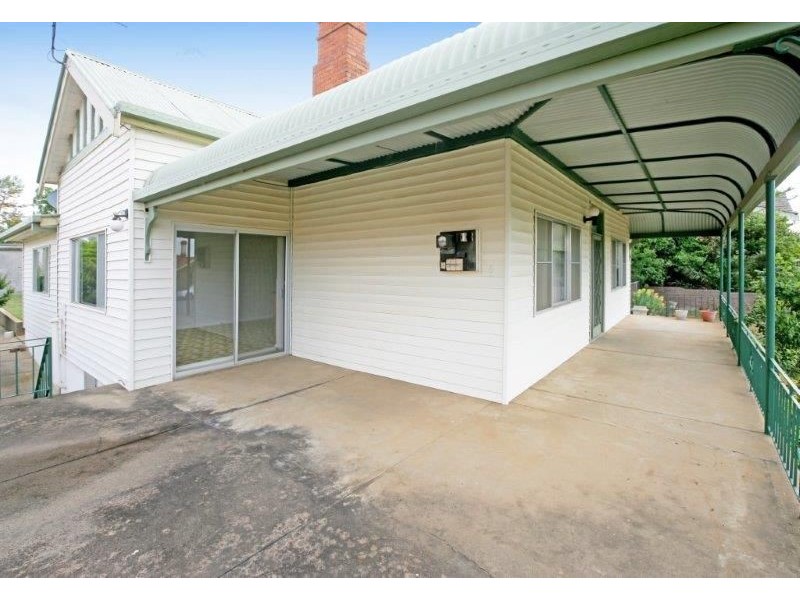 25 Dalley Street, Junee NSW 2663