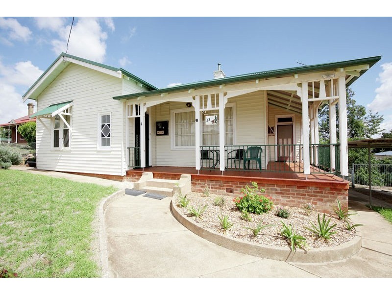 53 Hill Street, Junee NSW 2663