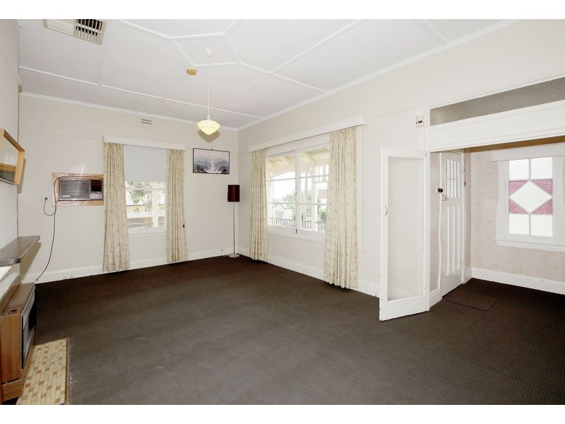 53 Hill Street, Junee NSW 2663