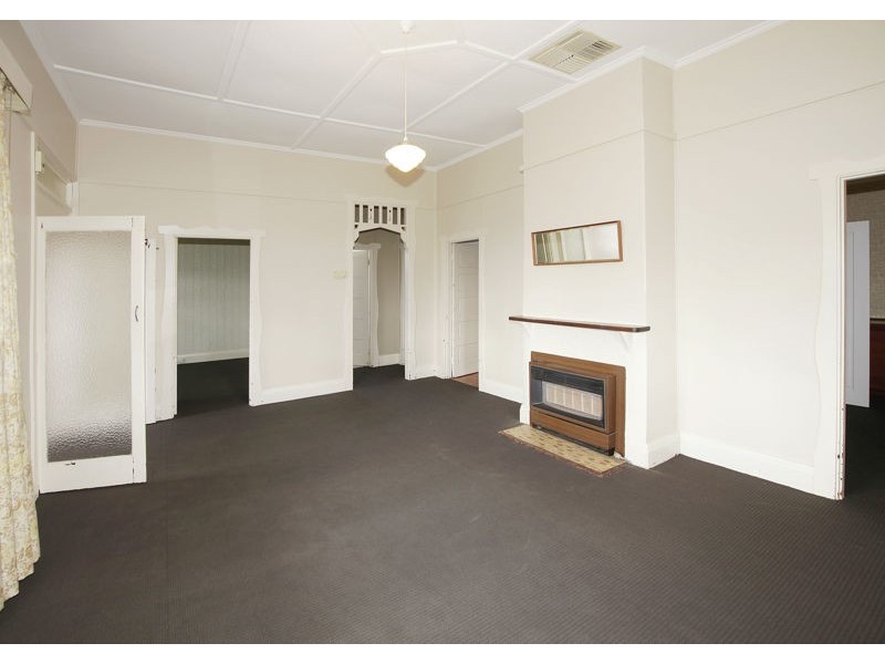 53 Hill Street, Junee NSW 2663