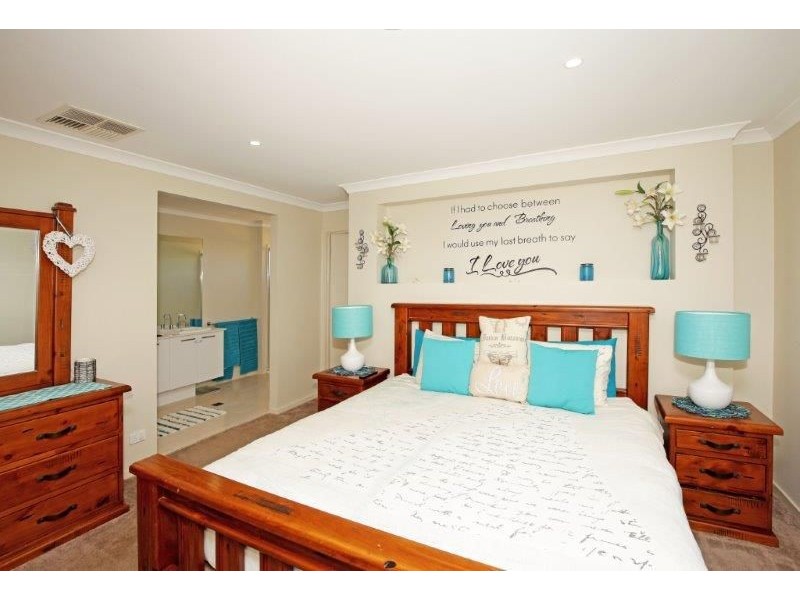 5 Walster St, Junee NSW 2663