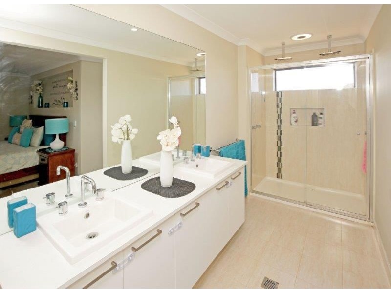 5 Walster St, Junee NSW 2663