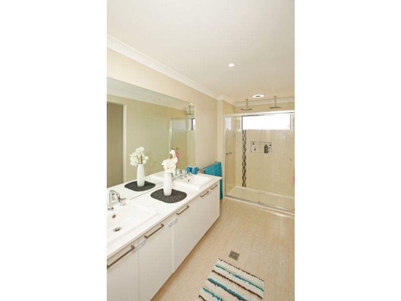 5 Walster St, Junee NSW 2663